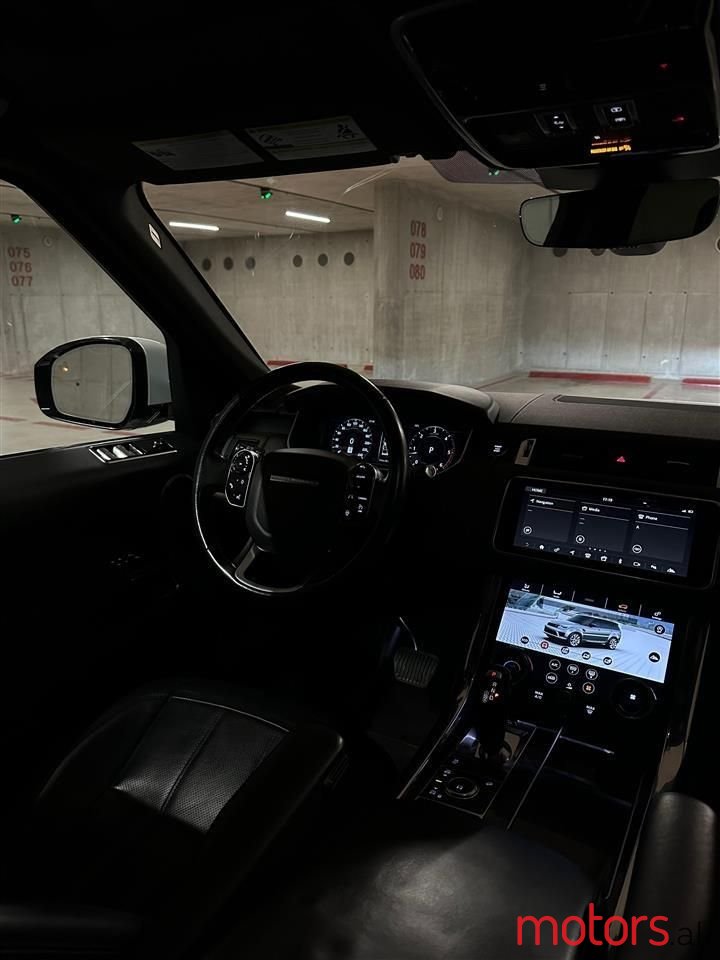 2018' Land Rover Range Rover Sport photo #5