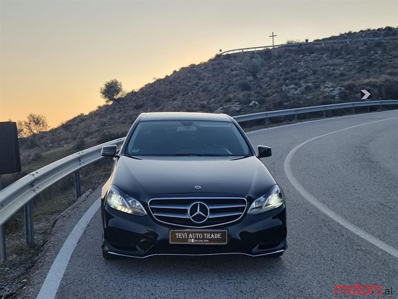 2013' Mercedes-Benz E 220 photo #4