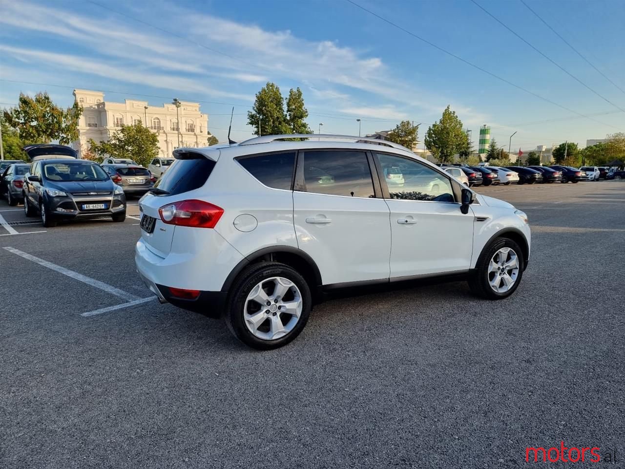 2010' Ford Kuga photo #2