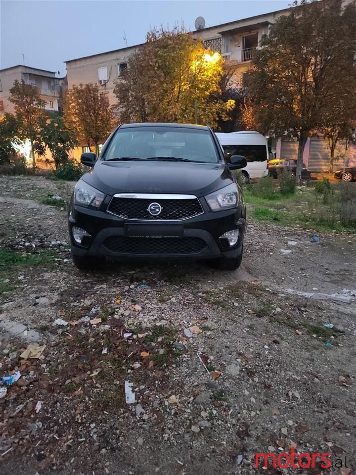 2013' SsangYong Korando photo #2