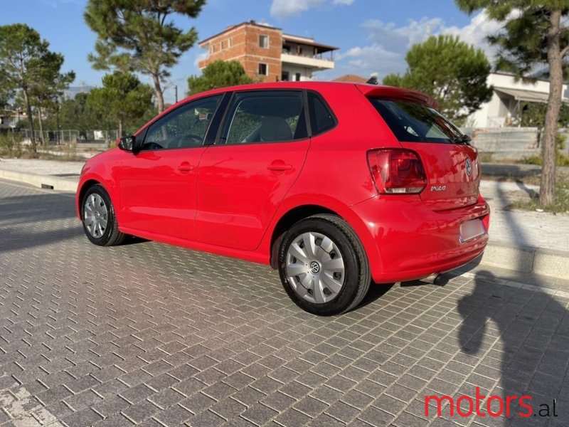 2010' Volkswagen Polo photo #3