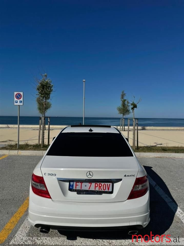 2008' Mercedes-Benz C 300 photo #5