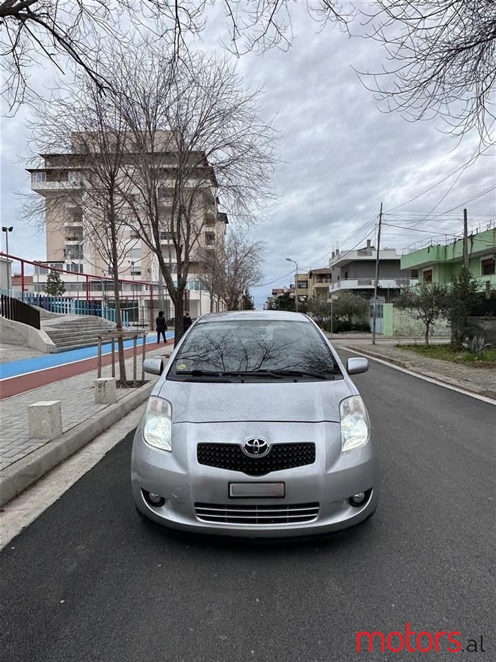 2007' Toyota Yaris photo #6