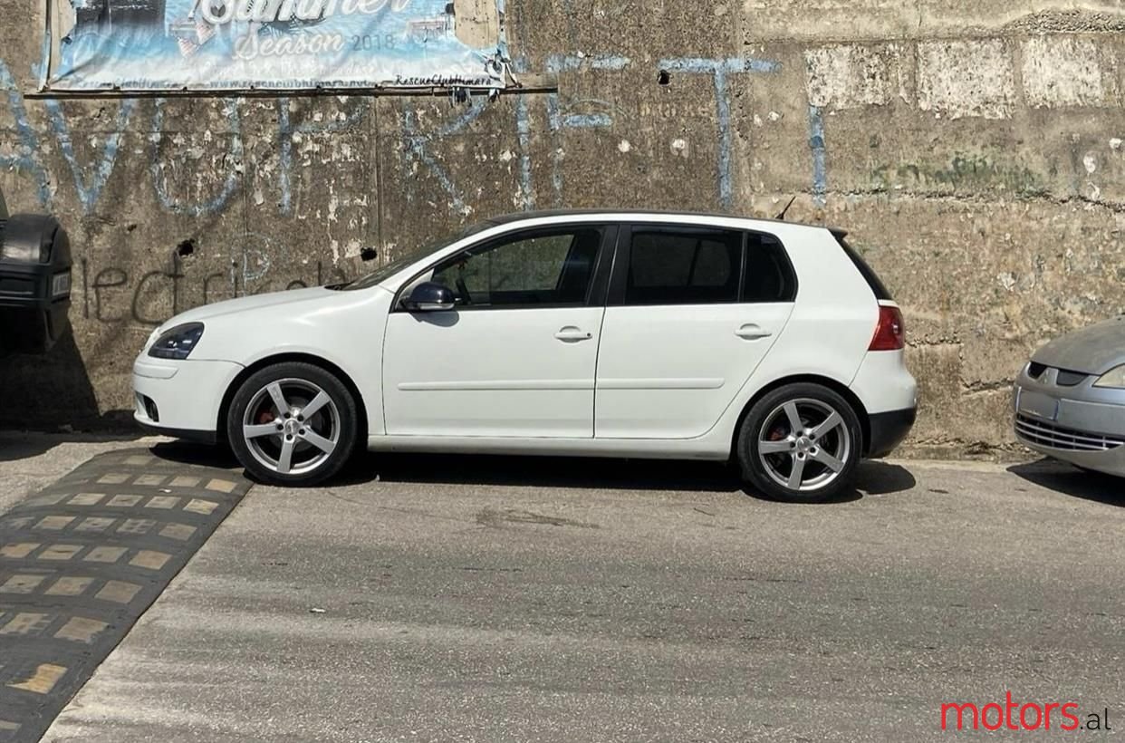 2007' Volkswagen Golf photo #3