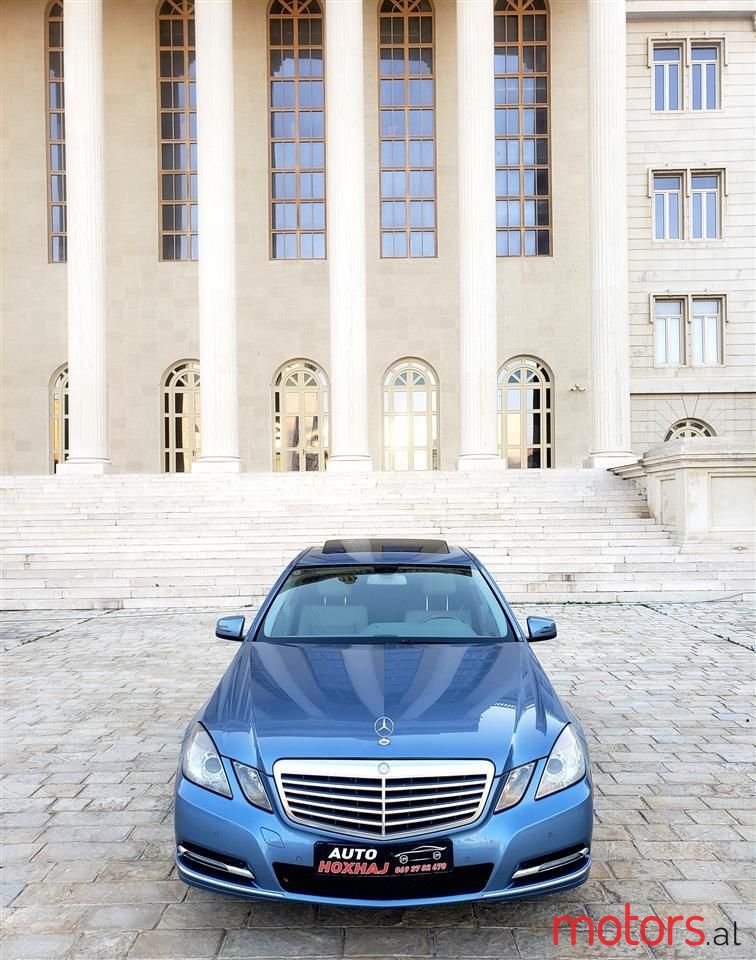 2011' Mercedes-Benz E 350 photo #1