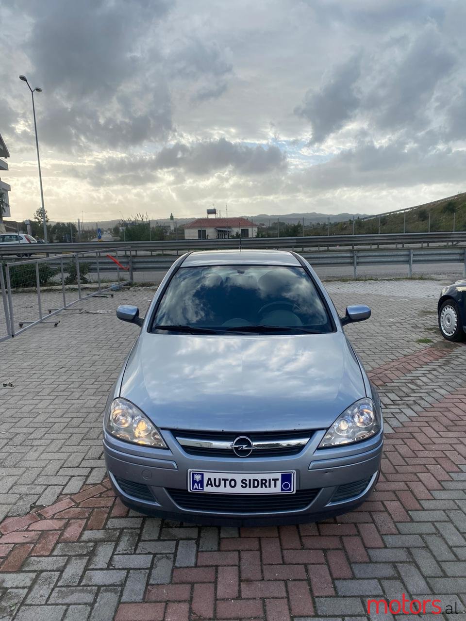 2004' Opel Corsa photo #2