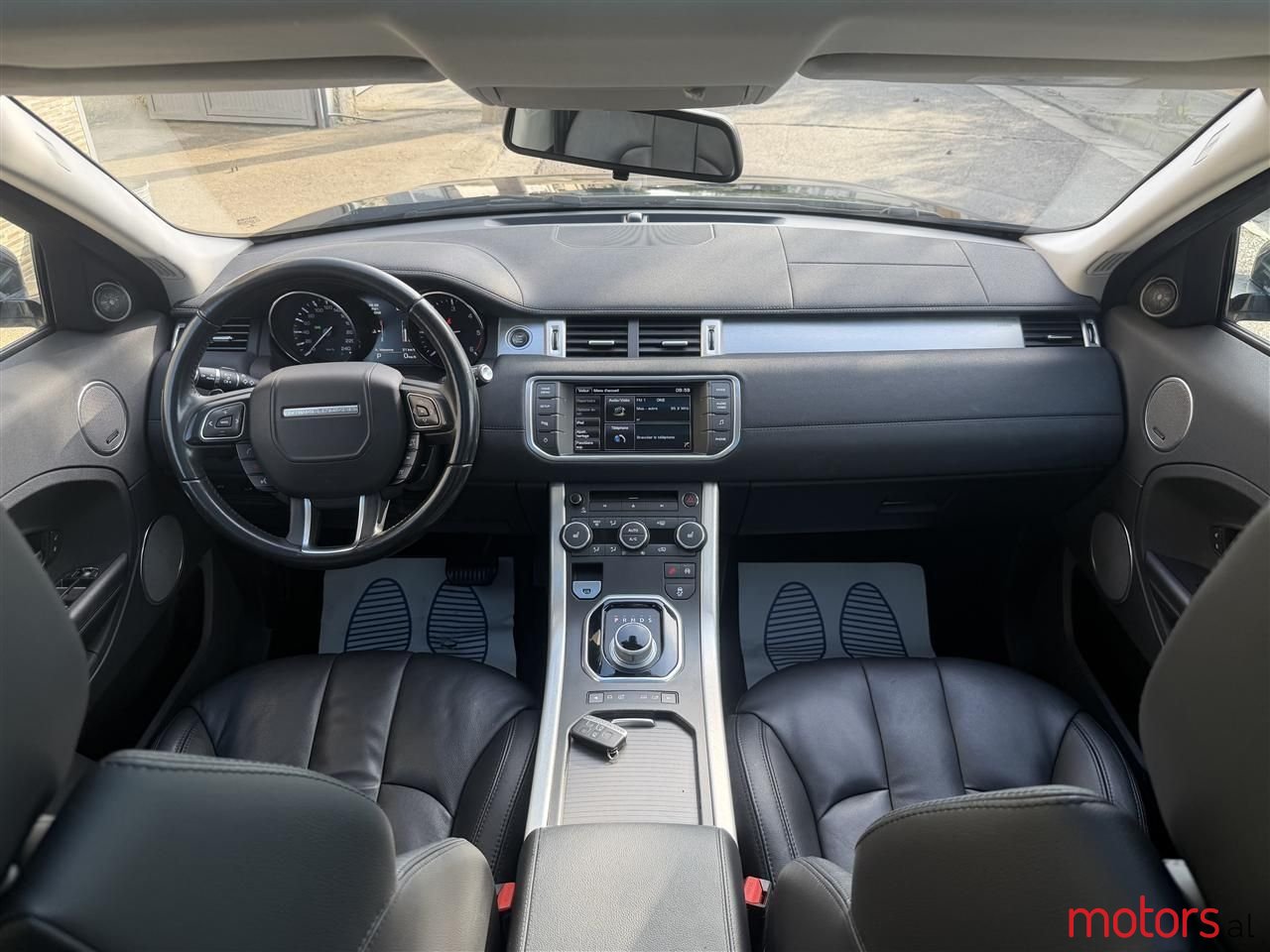 2015' Land Rover Range Rover Evoque photo #3