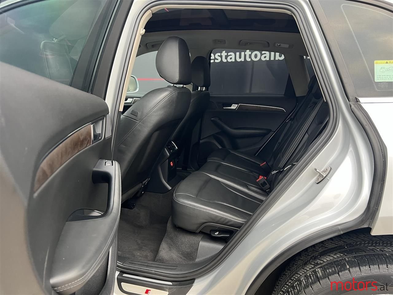 2010' Audi Q5 photo #3