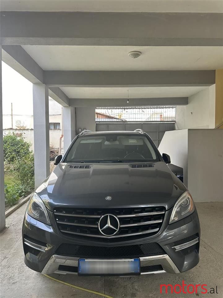 2013' Mercedes-Benz ML 350 photo #2