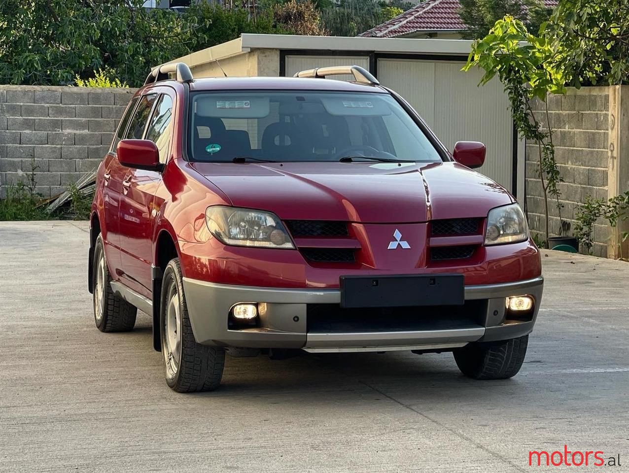 2004' Mitsubishi Outlander photo #3