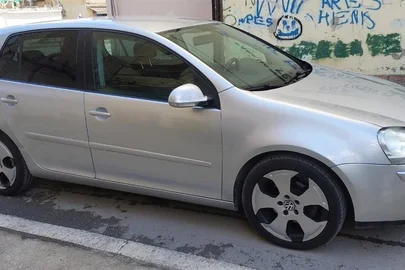 2005' Volkswagen Golf