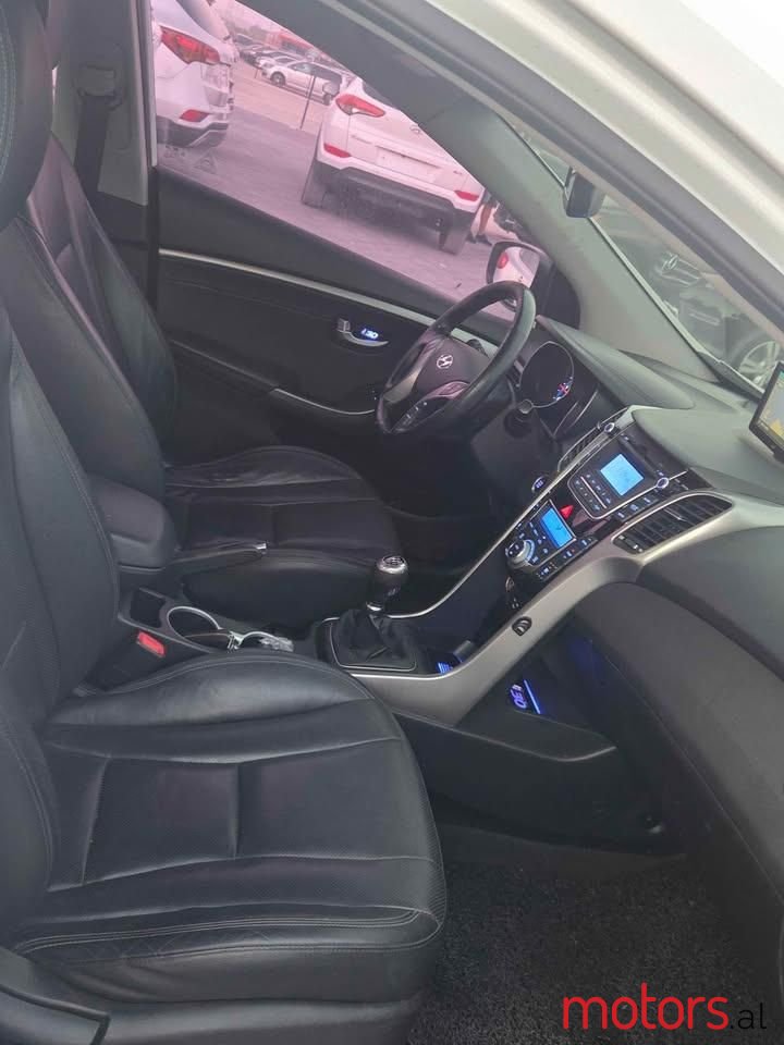 2013' Hyundai i30 photo #5
