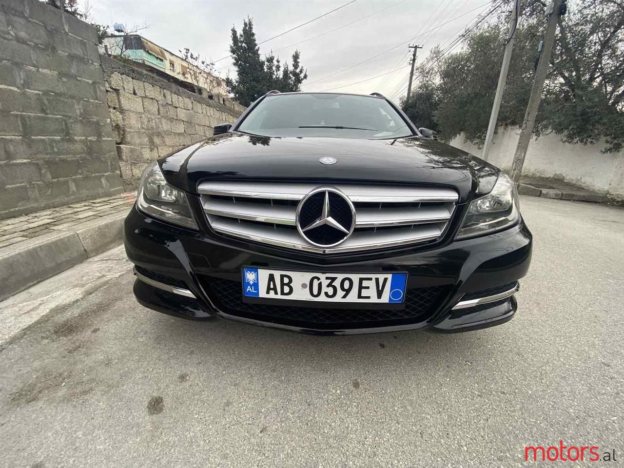 2015' Mercedes-Benz C 180 photo #5