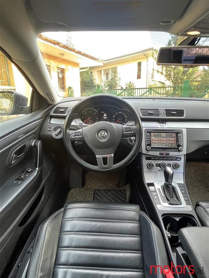 2014' Volkswagen Passat photo #6