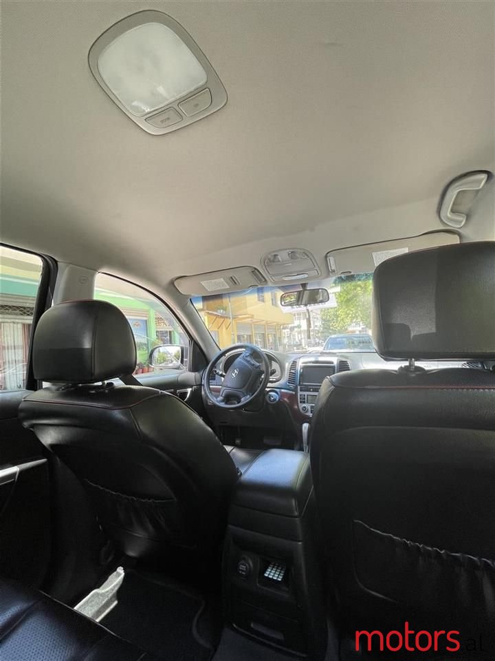 2008' Hyundai Santa Fe photo #3