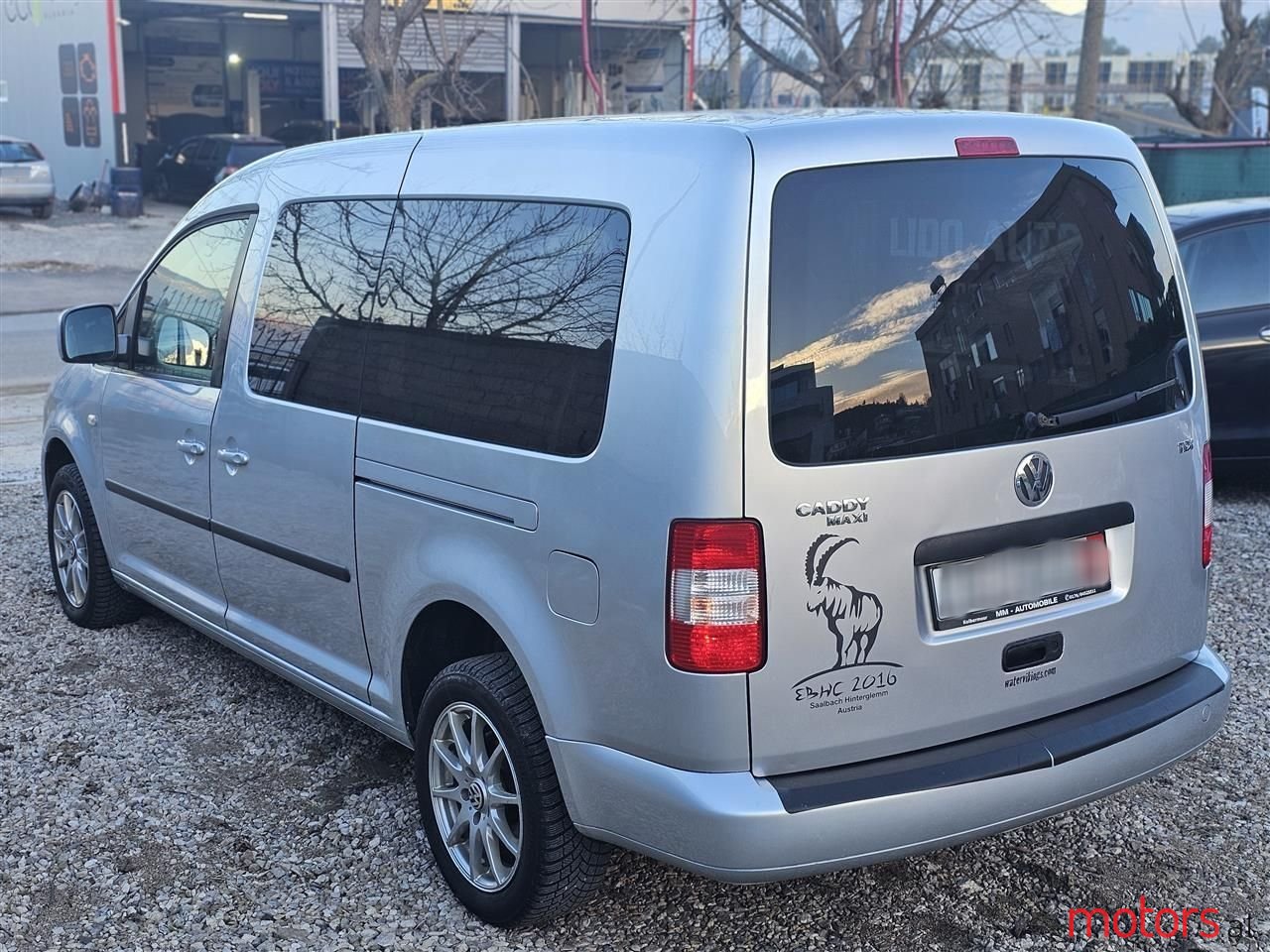 2010' Volkswagen Caddy photo #5