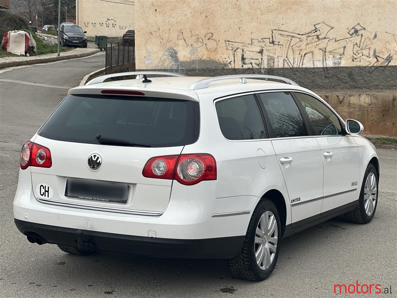 2007' Volkswagen Passat photo #4