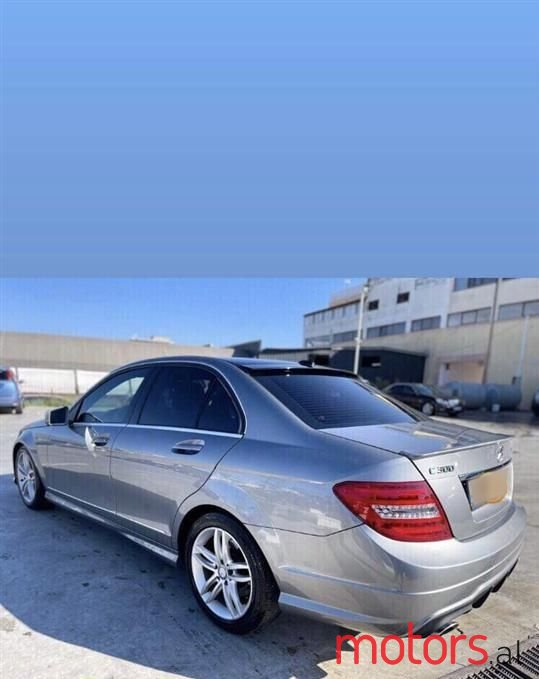 2012' Mercedes-Benz C 300 photo #1