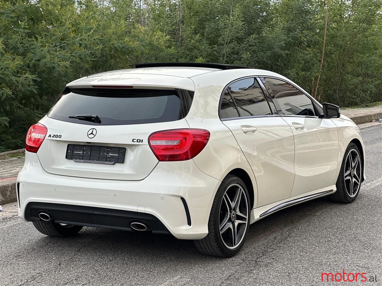 2015' Mercedes-Benz A 200 photo #4
