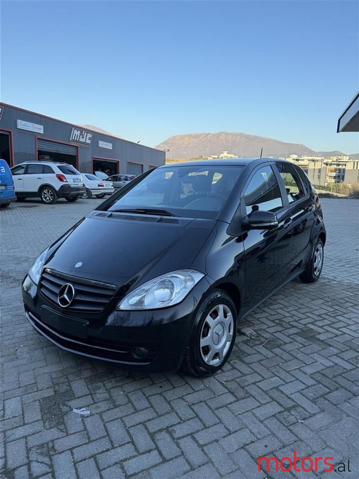 2008' Mercedes-Benz A 160 photo #1