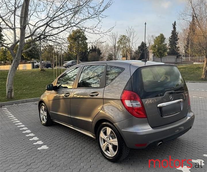 2009' Mercedes-Benz A 200 photo #4