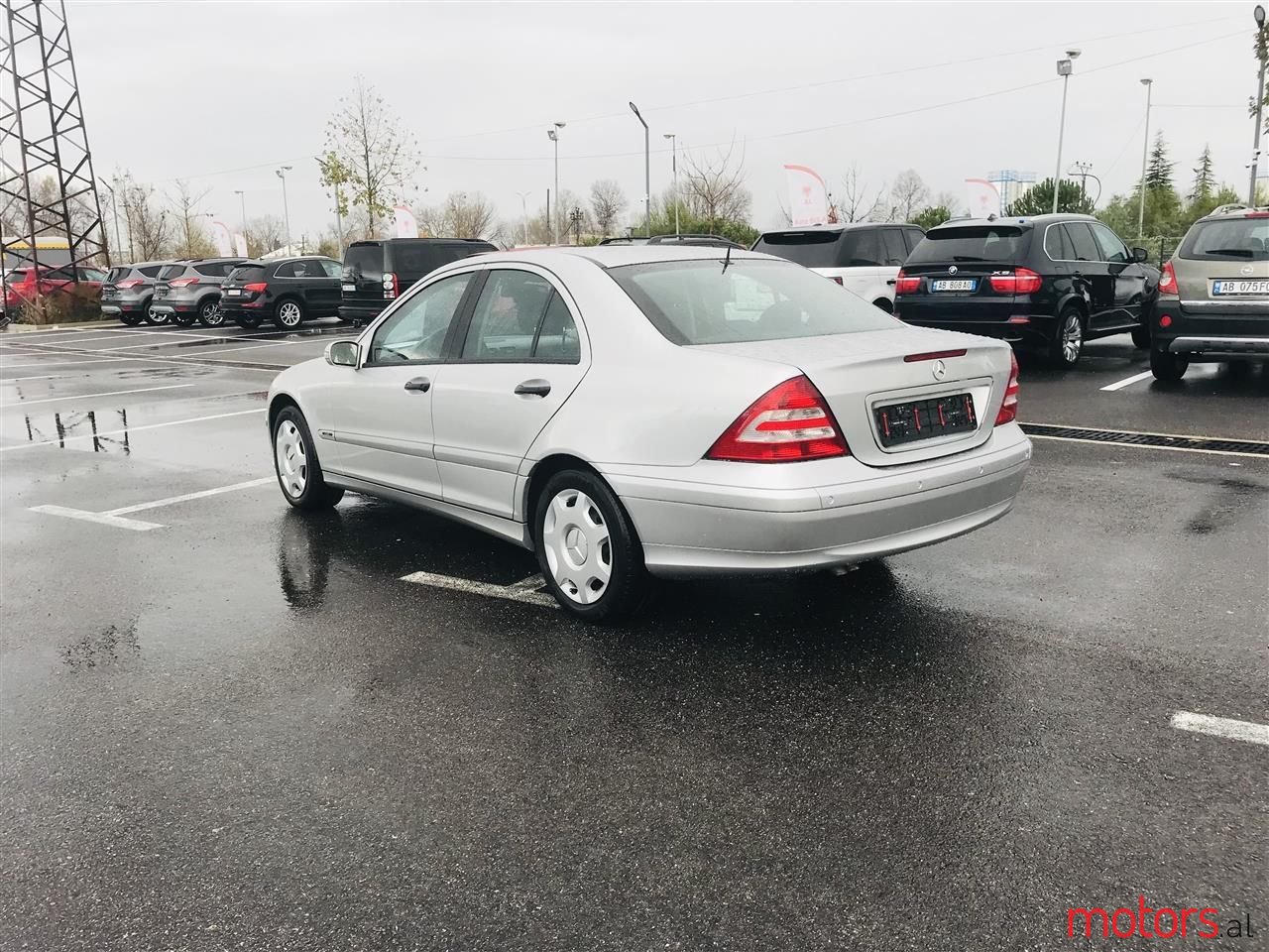 2004' Mercedes-Benz C 200 photo #3