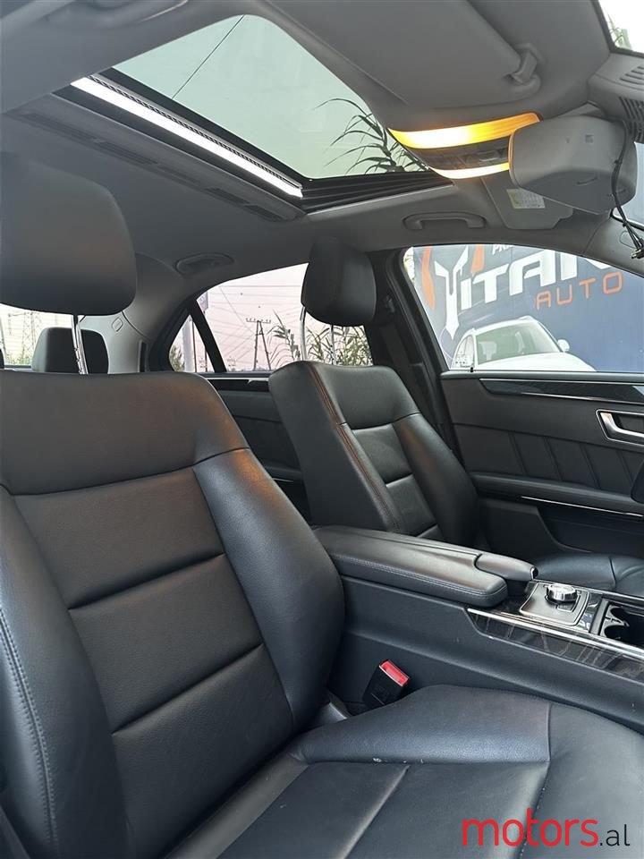 2013' Mercedes-Benz E 220 photo #4