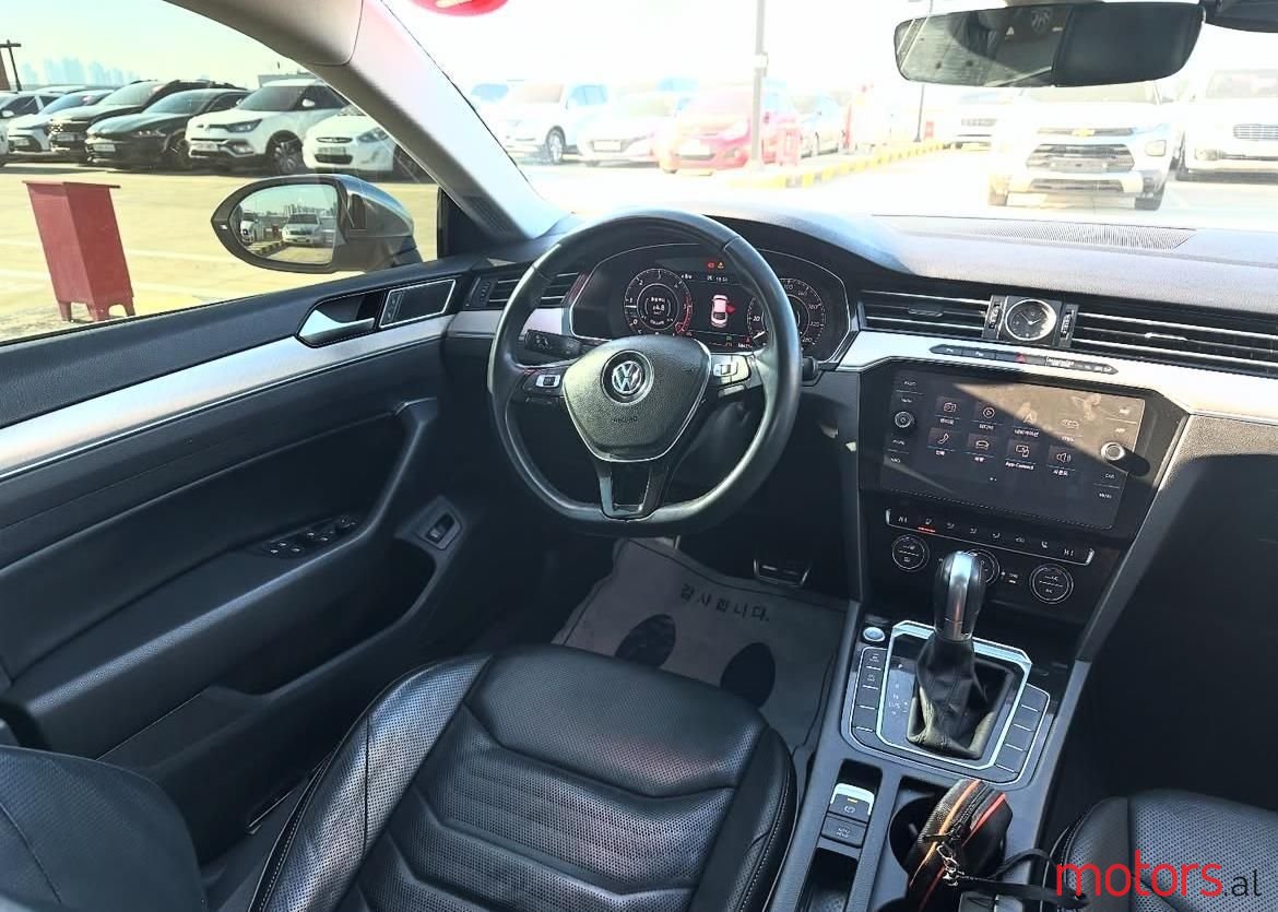 2020' Volkswagen Arteon photo #3