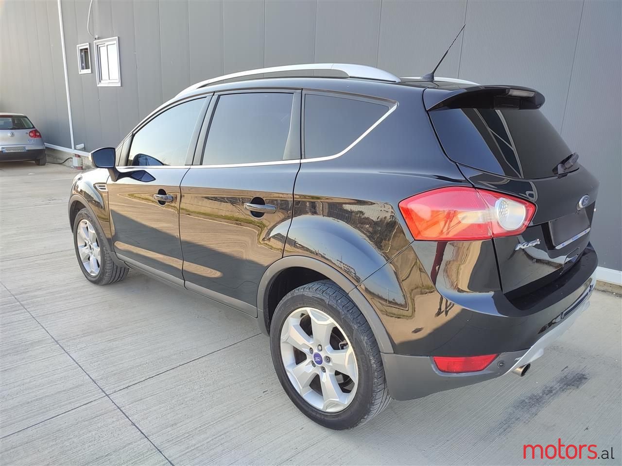 2011' Ford Kuga photo #3