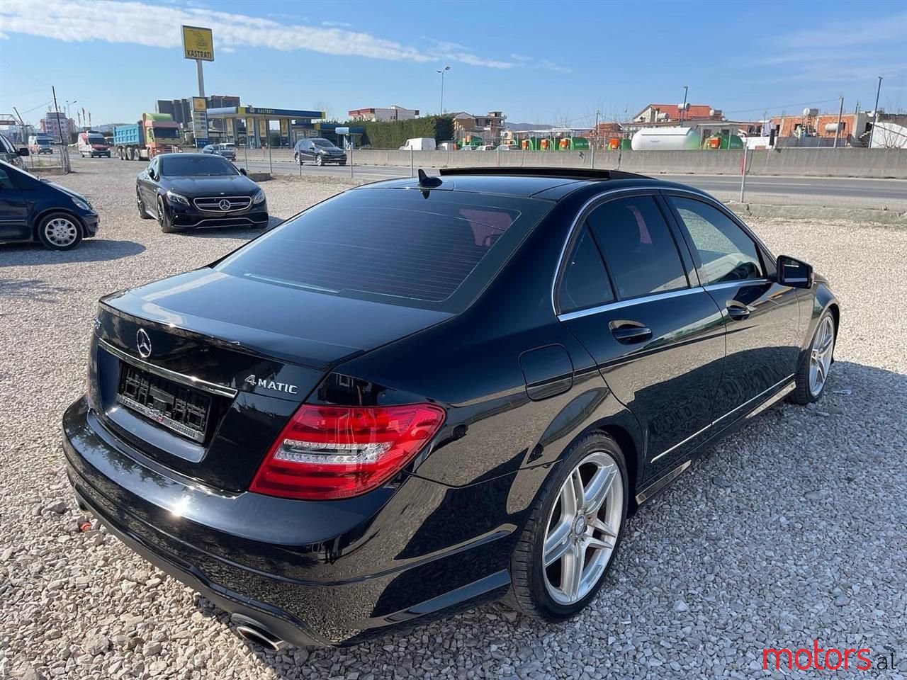 2012' Mercedes-Benz C 300 photo #1