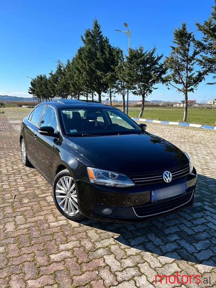 2012' Volkswagen Jetta photo #1