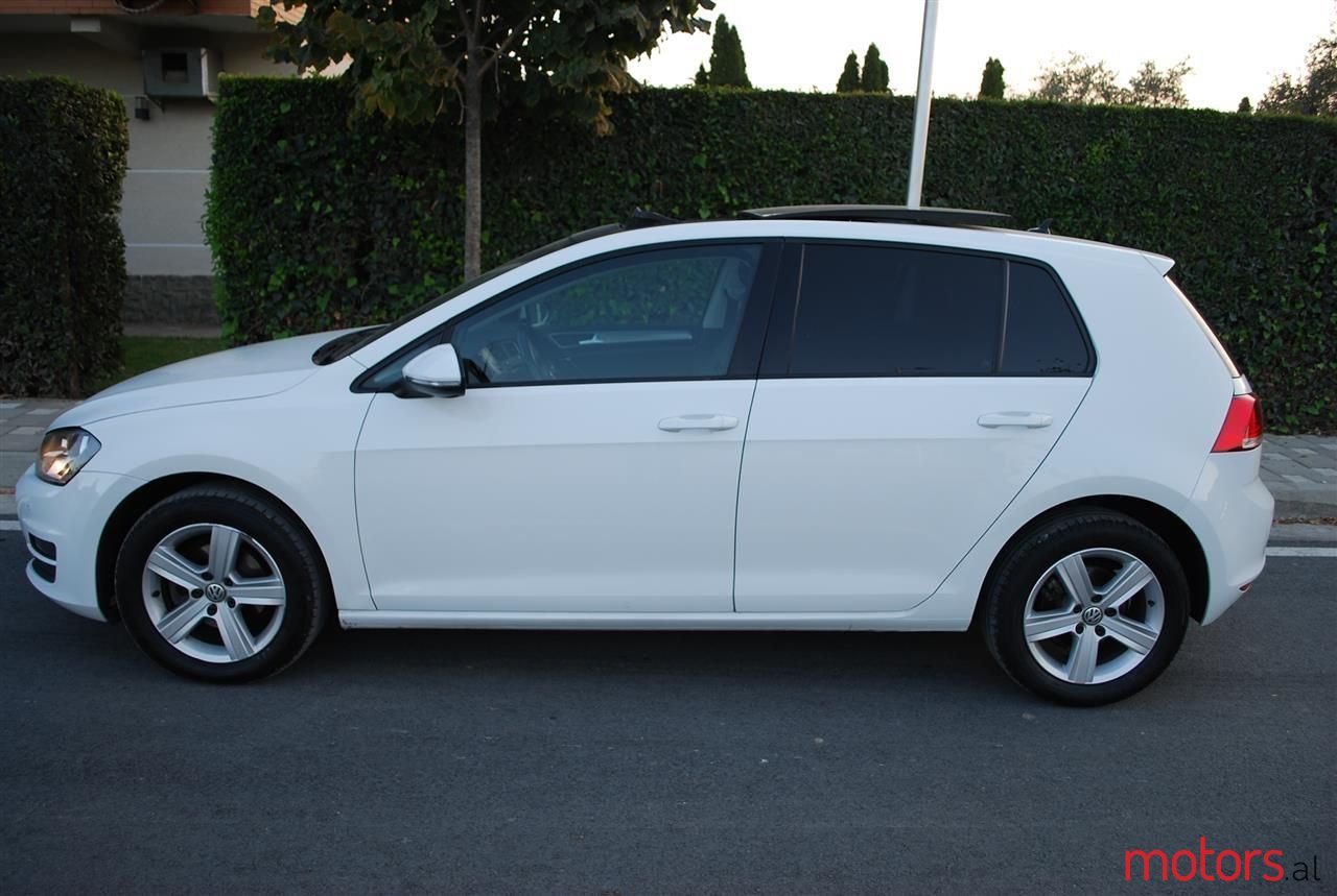 2014' Volkswagen Golf photo #5