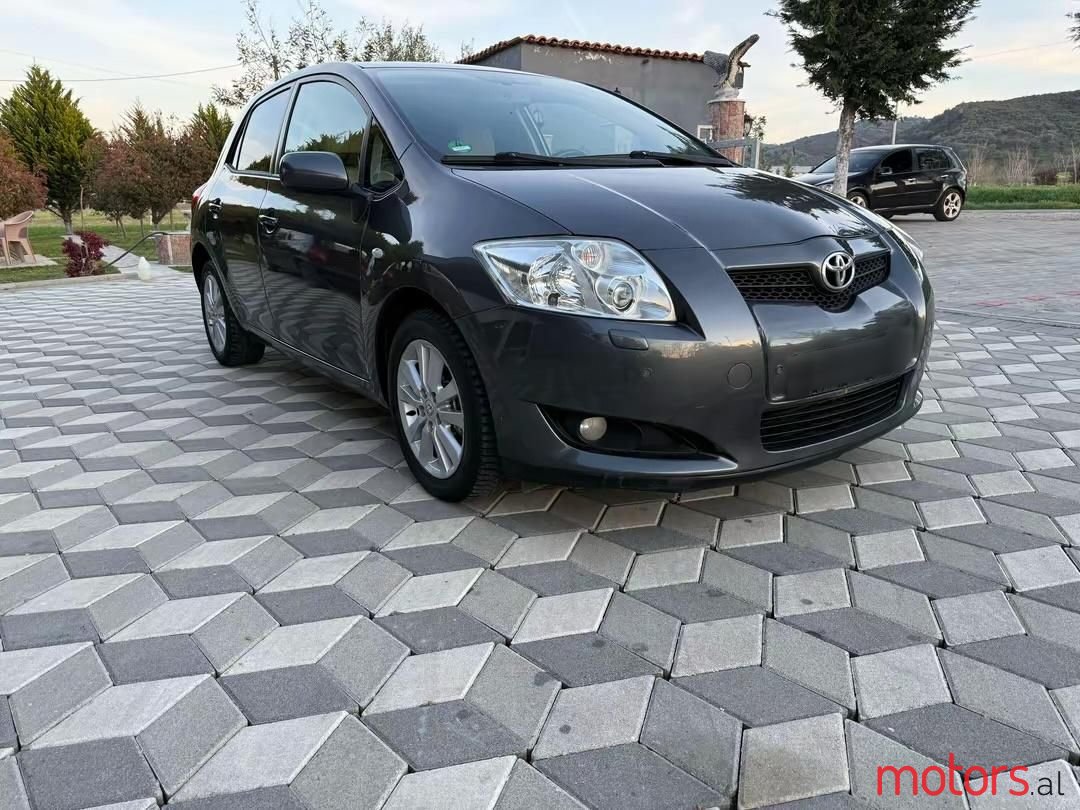 2007' Toyota Auris photo #4