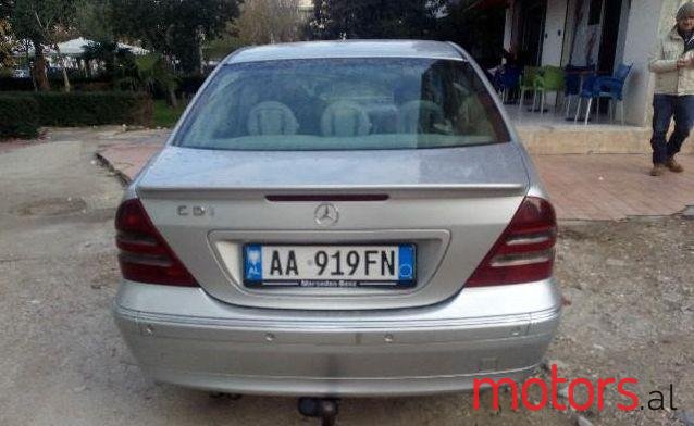 2002' Mercedes-Benz 220 photo #1