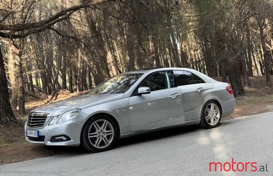 2010' Mercedes-Benz E 250 photo #1