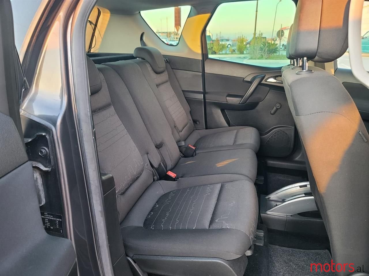 2011' Opel Meriva photo #2