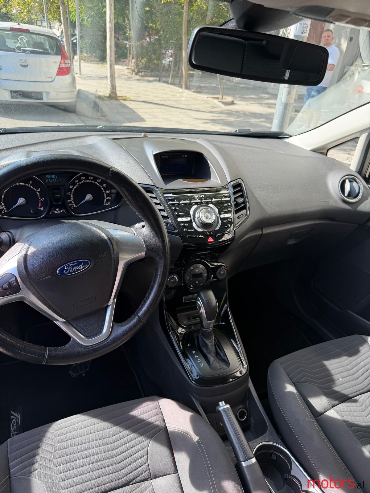 2014' Ford Fiesta photo #5