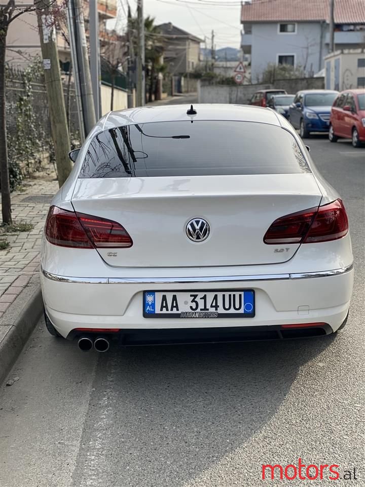 2013' Volkswagen Passat photo #6