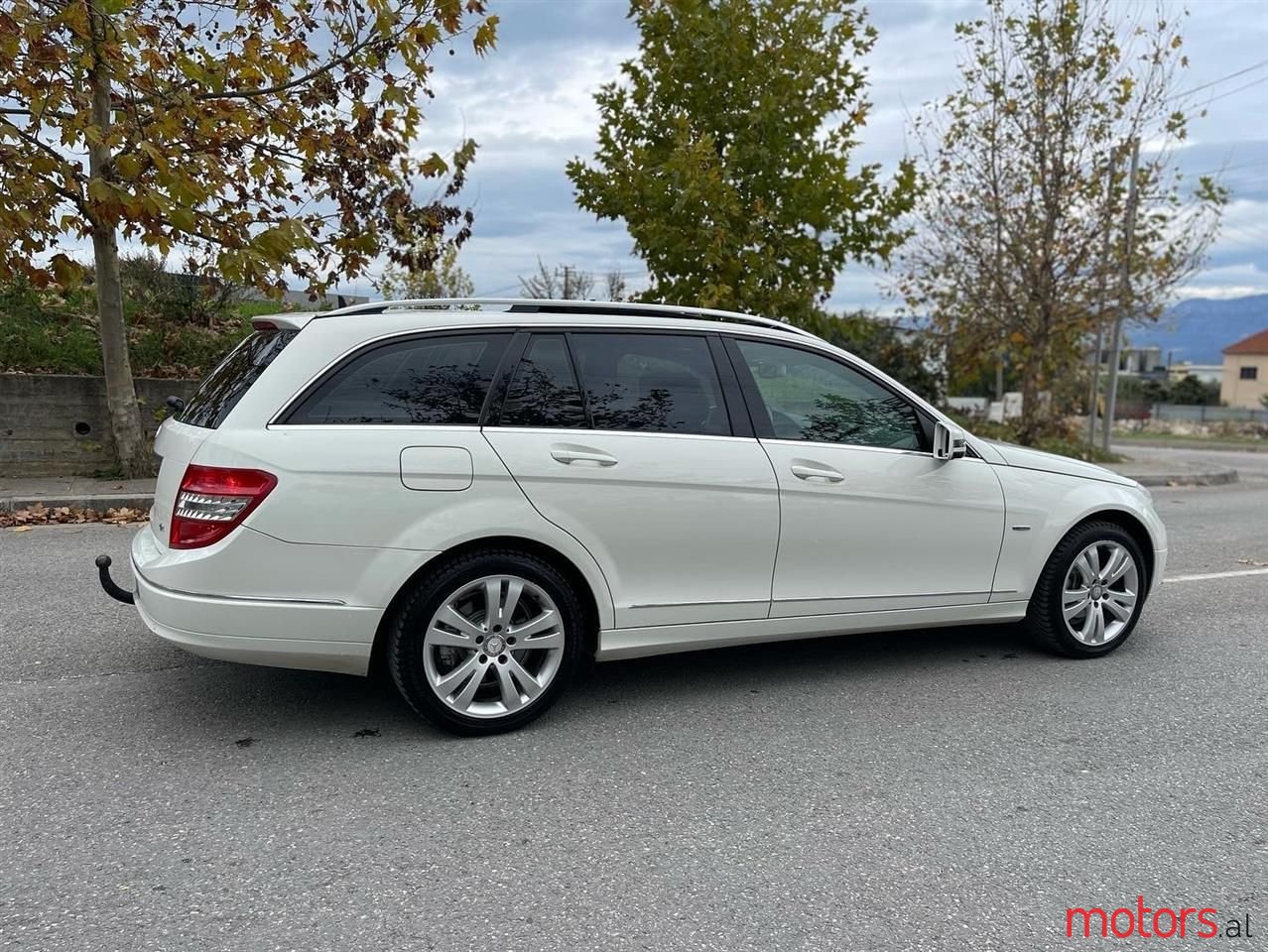 2010' Mercedes-Benz C 200 photo #3