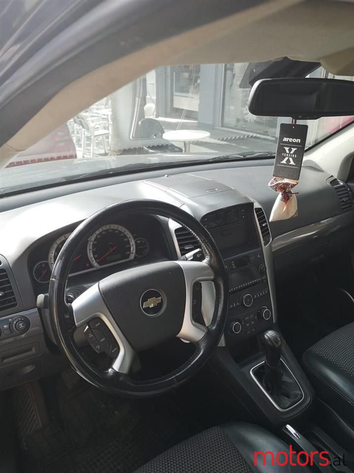 2008' Chevrolet Captiva photo #4