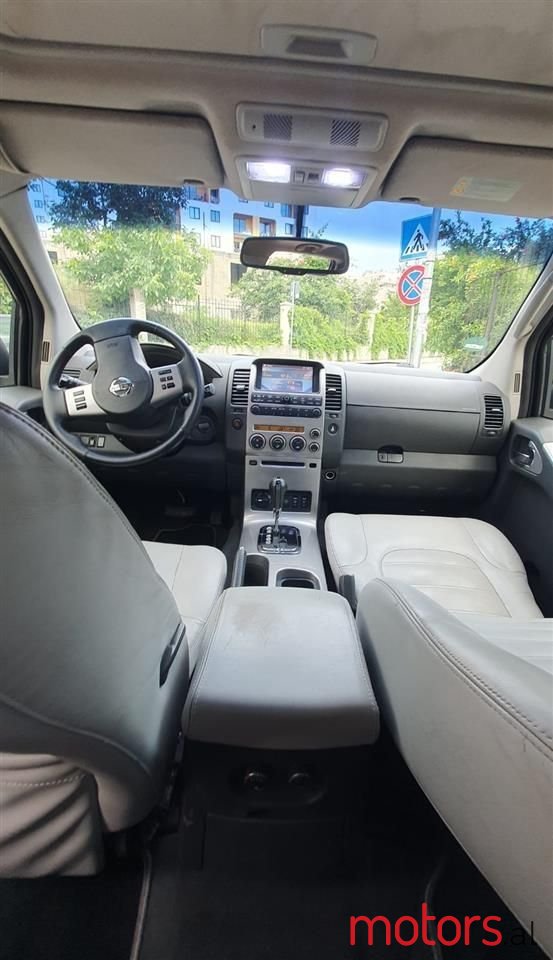 2010' Nissan Pathfinder photo #6
