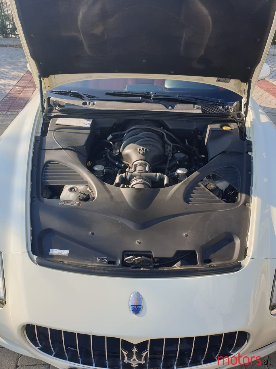 2011' Maserati Quattroporte photo #5