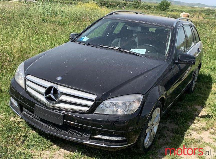 2011' Mercedes-Benz C 220 photo #1