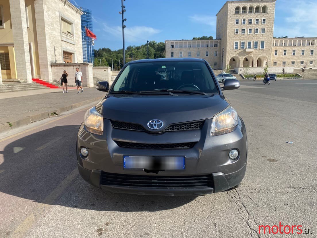 2009' Toyota Urban Cruiser photo #1