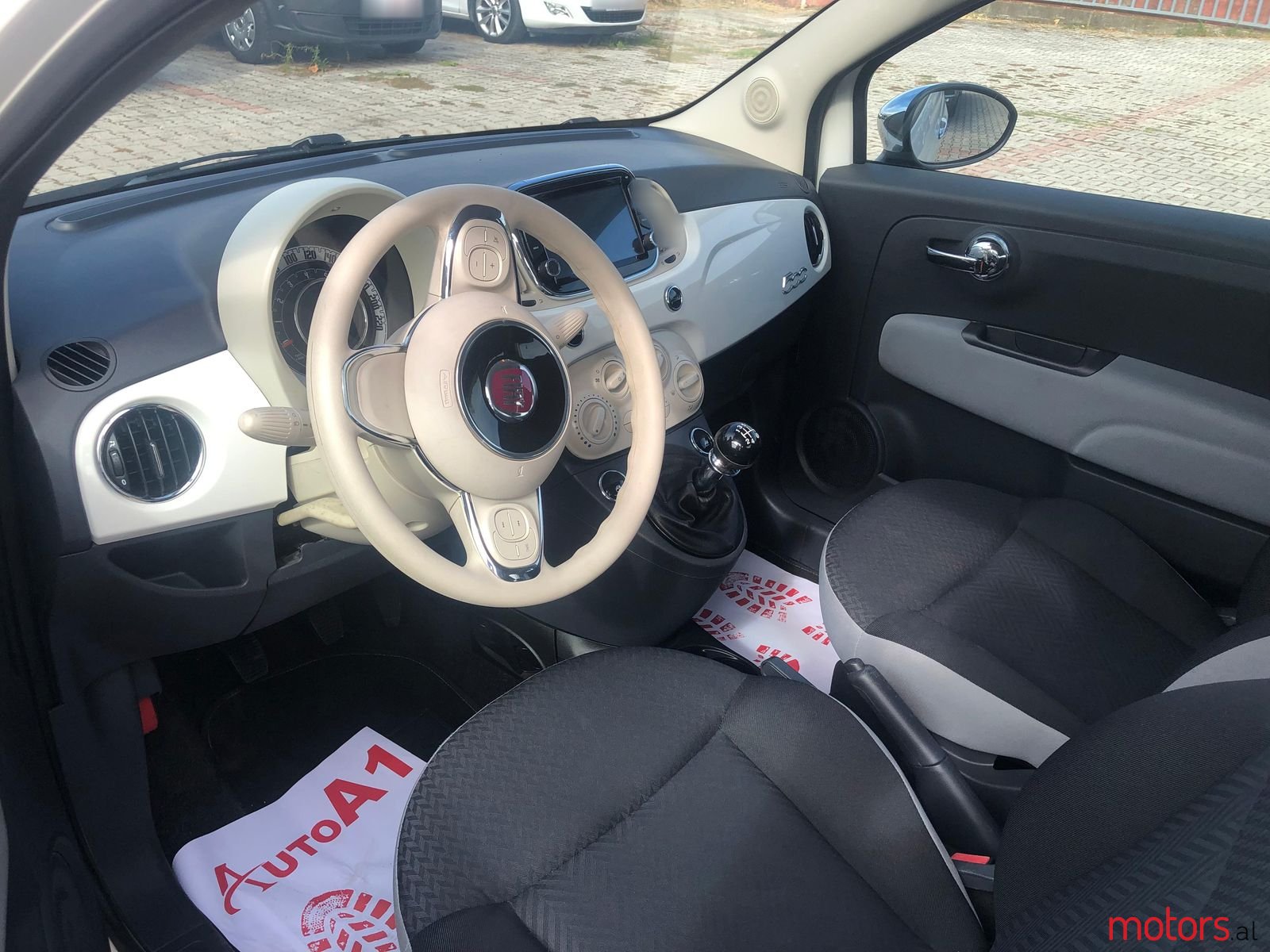 2016' Fiat 500 photo #2