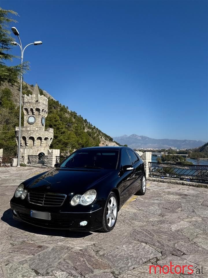2007' Mercedes-Benz C 220 photo #3