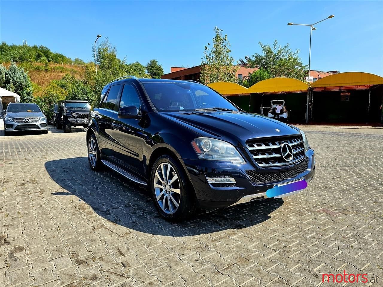 2011' Mercedes-Benz 350 photo #2