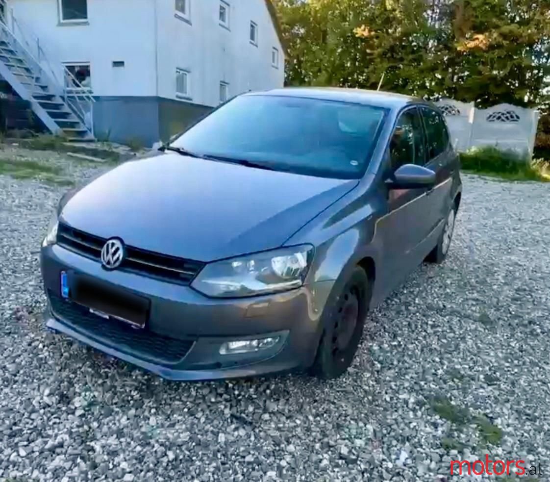 2012' Volkswagen Polo photo #1