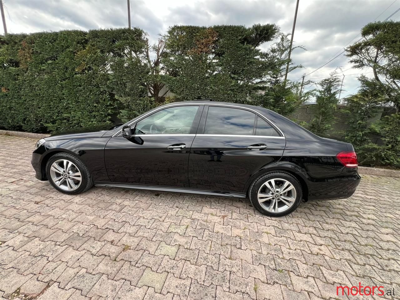 2014' Mercedes-Benz E 250 photo #6