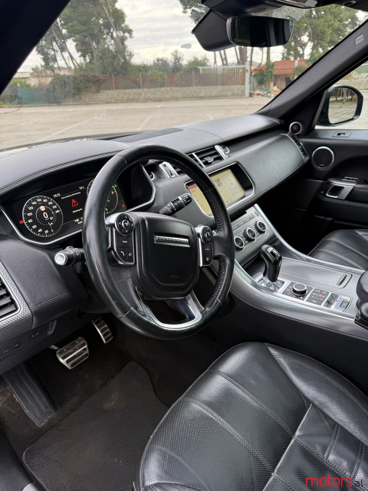 2017' Land Rover Range Rover Sport photo #5